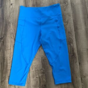 Zyia light n tight crop legging